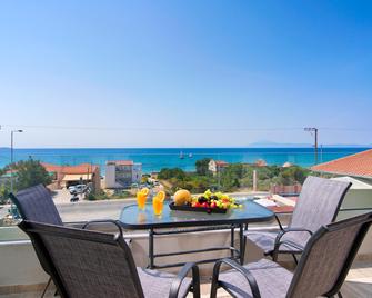 The Dome Luxury - Limenaria - Balkon