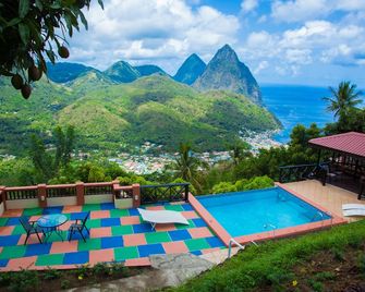 Samfi Gardens - Soufrière - Pool