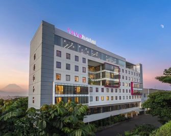 favehotel Hyper Square - באנדונג - בניין