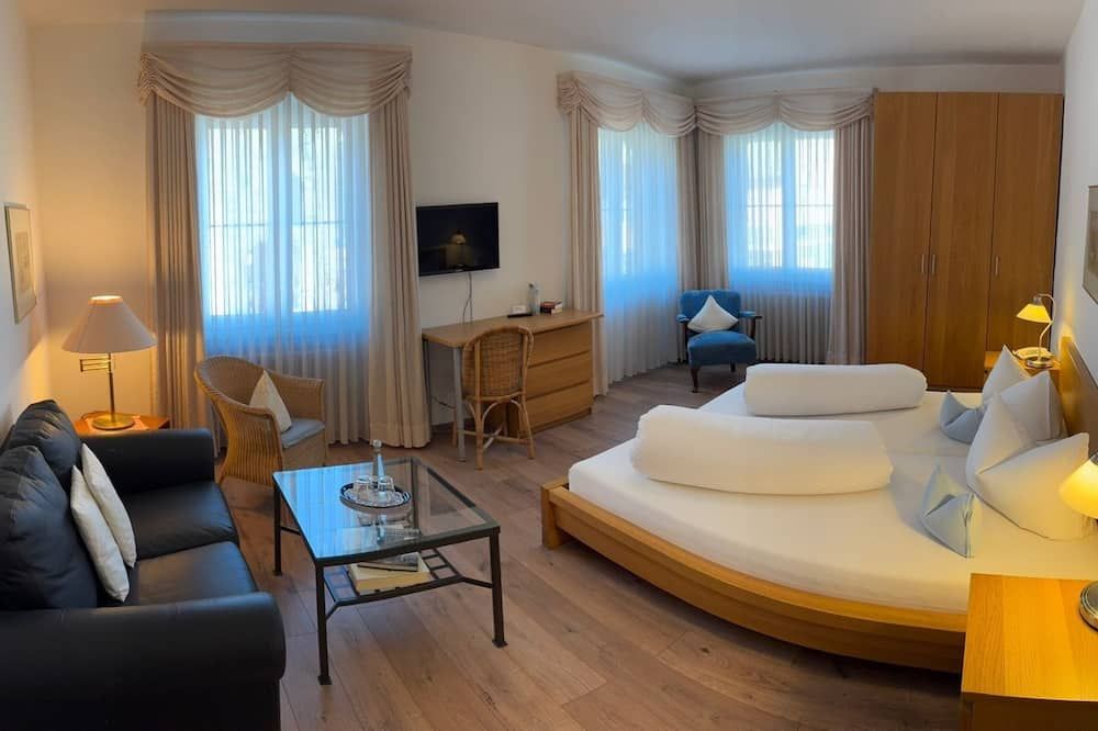 Hotel Restaurant Kaiserstuehler Hof - Breisach am Rhein