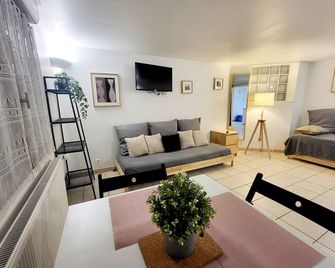 Studio J.1 Avec 3 Lits Part - Trappes - Wohnzimmer