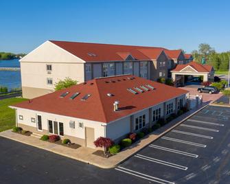 Holiday Inn Express & Suites Port Clinton-Catawba Island - Port Clinton - Rakennus