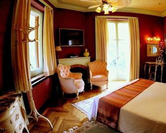 Hotel Torre Marti - Sant Julià de Vilatorta - Habitación