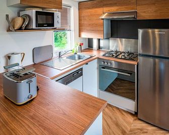 Chalet in Oostkapelle near Beach & Pool - Oostkapelle - Cuisine