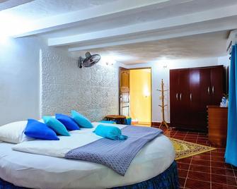San Nicolas 215 - Havana - Bedroom