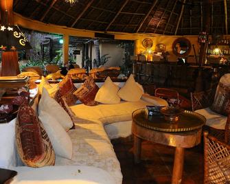 Kinasi Lodge - Utende - Lounge