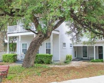 The Salado Inn Kolb Suite - Salado - Building