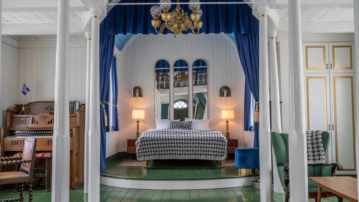 هوتل بلوندوس