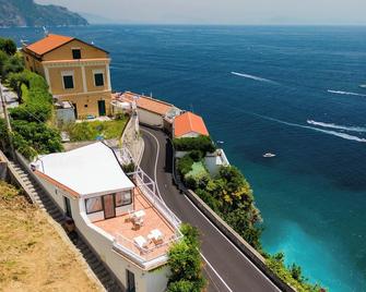 Eden sul Mare - אמלפי - בניין