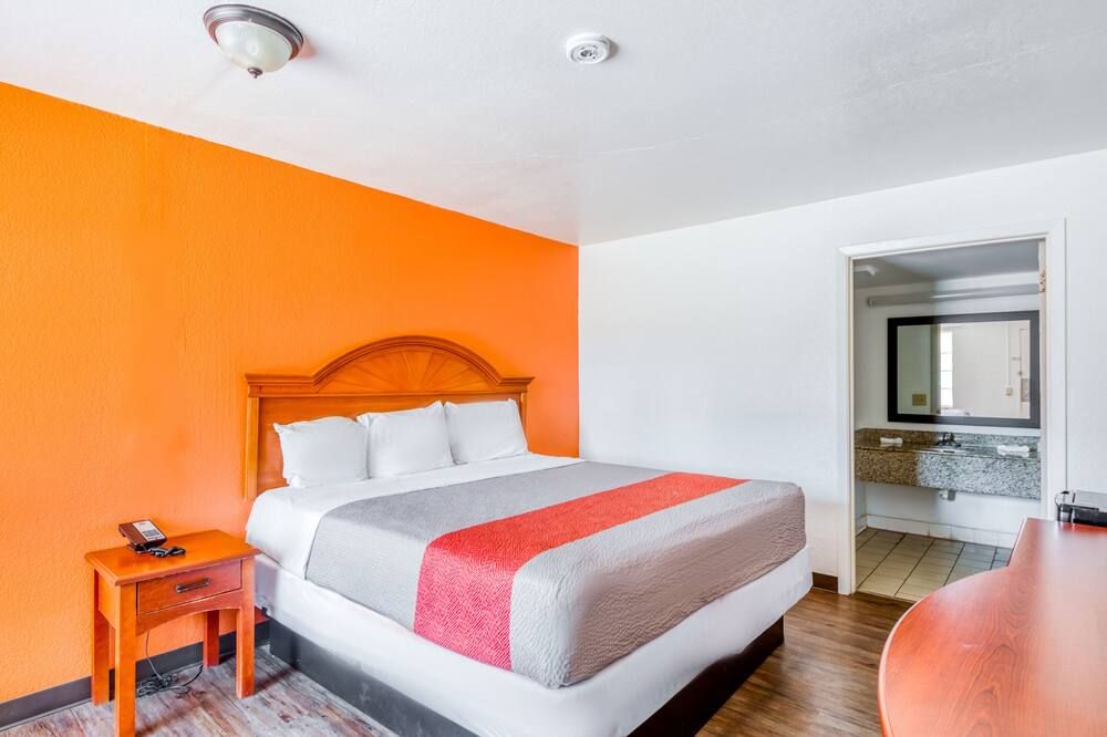 أو واي أو هوتل باتون روج إيست آي-12 لويسيانا