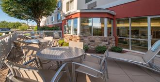 Fairfield Inn and Suites by Marriott Frederick - Frederick - Patio
