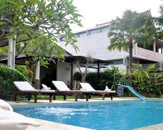 Kubudiuma Villas Bali - North Kuta - Uima-allas