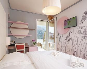 Hotel La Perla - Bike Hotel - Garda - Bedroom