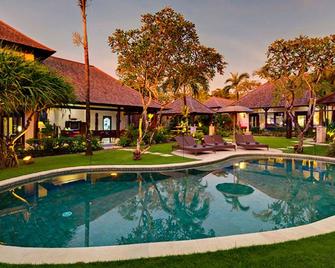 Rent a Luxury Villa in Bali Close to the Beach, Bali Villa 1034 - North Kuta - Pool