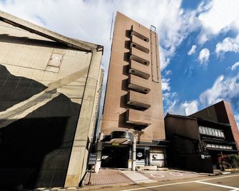 Apa Hotel Komatsu - Komatsu - Gebouw