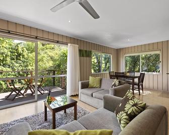 Broad Leaf Villas - Norfolk Island - Living room