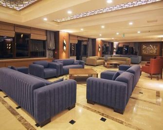 Bolu Koru Hotels Spa & Convention - Bolu - Лоббі