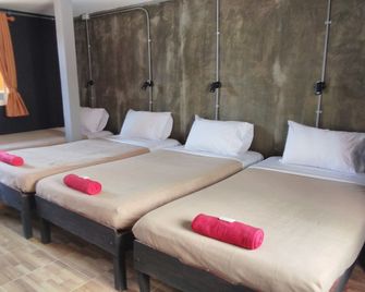 North Star Guest House - Chiang Mai - Schlafzimmer