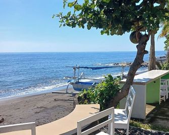 Hotel Tara Bar & Resto Air Sanih - Buleleng