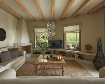 F Zeen Kefalonia - Lourdata - Living room