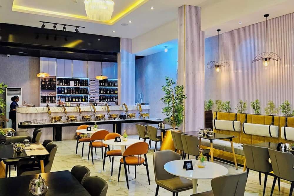 Reiz Continental Hotel, Abuja