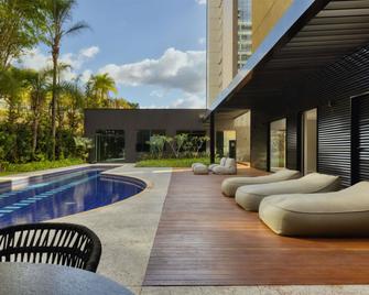 Caesar Business Belo Horizonte Belvedere - Belo Horizonte - Piscina