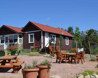 River Rock Cottages - Estes Park - Patio
