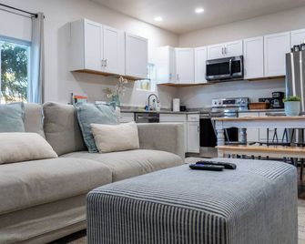 Beachside Suite at Lipowitz - Crescent City - Cocina