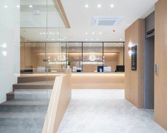 Browndot Hotel Hongseong Naepo - Hongseong - Front desk