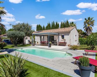 Beautiful holiday home with swimming pool - Gonfaron - Piscine