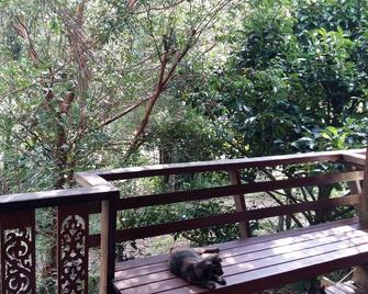 Two convenient air conditional cottages in fruit farm with durian, mangosteen - Ban Mai Rut - Balcón