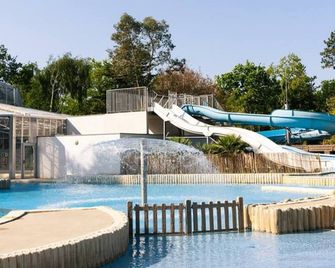 A 15 Minutes à Pied de la Plage, Loue Mobil Home 3 Pièces sur Camping 4 - Piriac-sur-Mer - Piscina