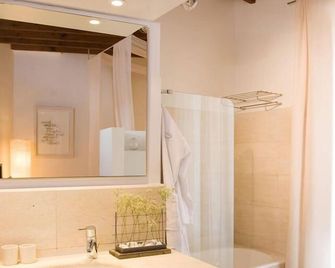 S'Hotelet de Santanyi - Santanyí - Bathroom