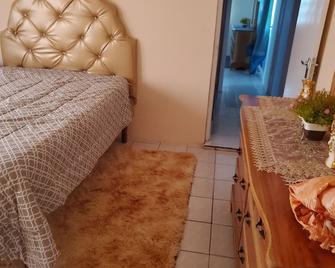 Mckays home away from home - Hanover - Bedroom