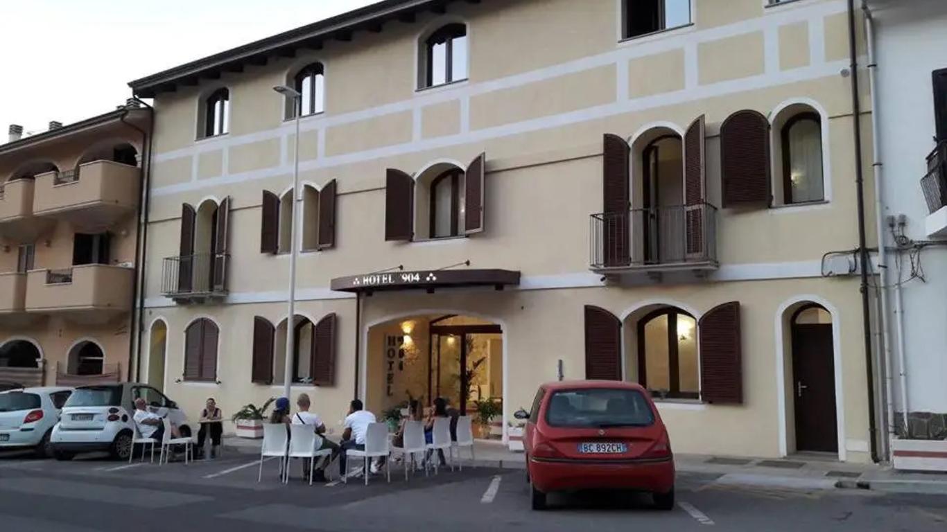 Hotel '904