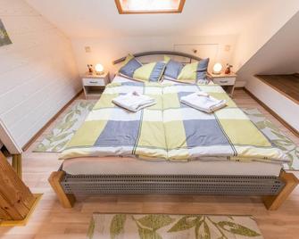 Ferienwohnung Adler - Wirdum - Habitación