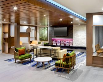 Fairfield Inn and Suites by Marriott McPherson - McPherson - Salónek