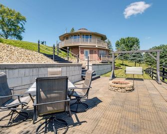 Panoramic Views Hillside Millersburg Studio - Millersburg - Балкон