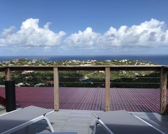 grand appartement, vue ocean - Gustavia - Balcony