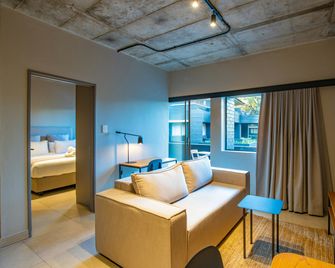 Blackbrick Bedfordview Aparthotel - Johannesburg - Bedroom
