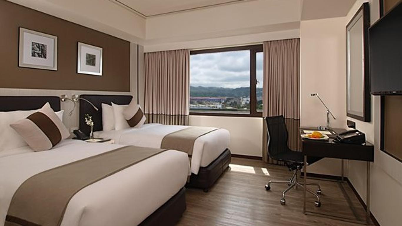 Seda Centrio Newly Renovated