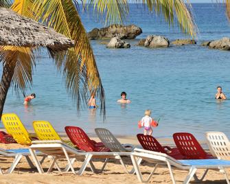 Hotel Village Costasur - Trinidad - Binnenhof