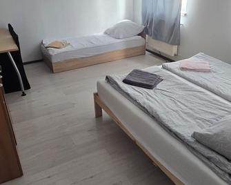 Sredzka Korona - Sroda Slaska - Habitación