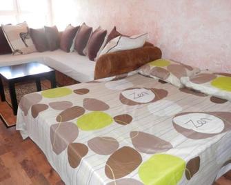 Very nice apartment of 115 M2 - Grigny - Chambre
