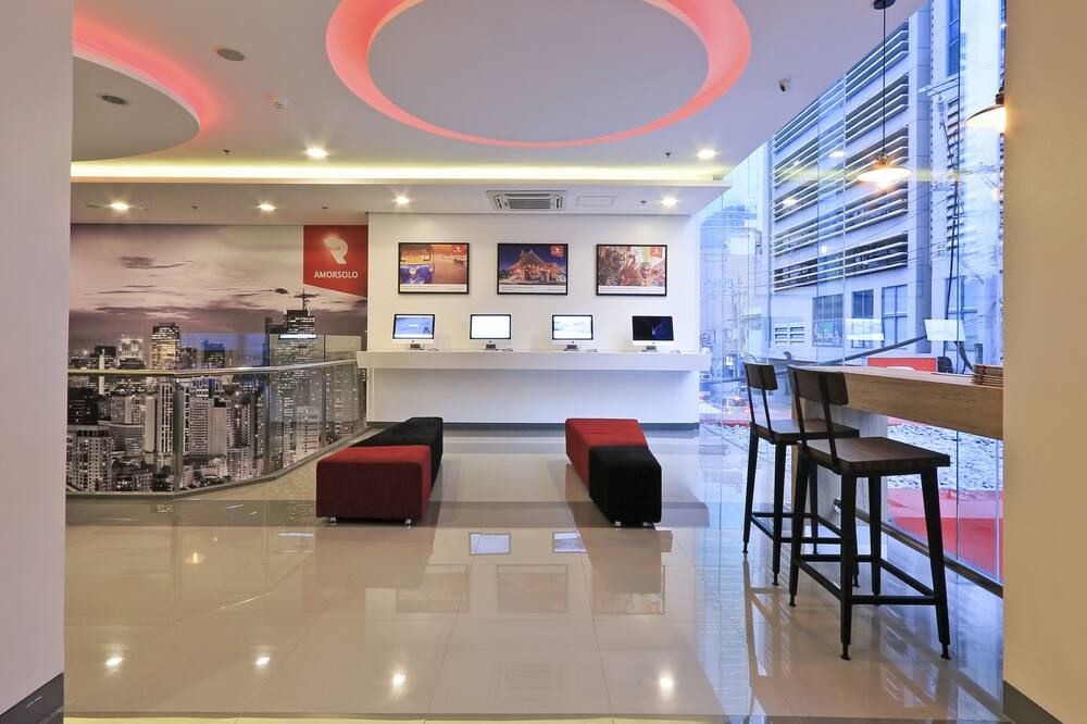 ريد بلانيت ماكاتي أمورسولو