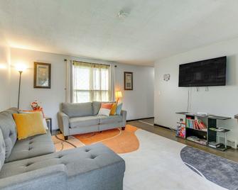 4 Mi to Dtwn: Family Home in Buffalo - Buffalo - Huiskamer