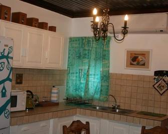 Matjiesvlei Retreat 1945 - Calitzdorp - Кухня