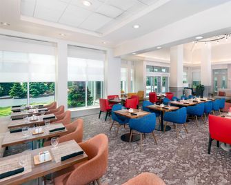 Hilton Garden Inn Wayne - וויין - מסעדה