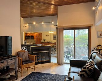 Jack's Brigantine Beach Retreat - Brigantine - Salon