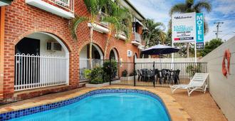 Banjo Paterson Motor Inn - Townsville - Pool